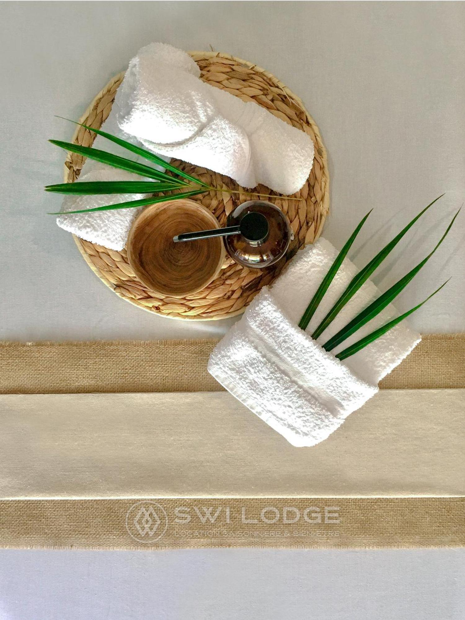 Swilodge Vue Sur Mer ! Petit Dejeuner Et Location De Voiture Possible Le Moule Esterno foto